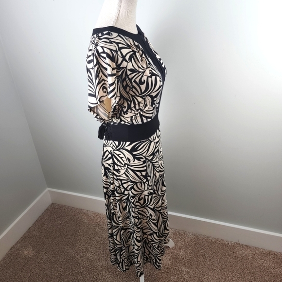 Scarlett Shift Keyhole Back Tie Abstract Tie Back Short Sleeve Dress Size 14 NWT - Picture 3 of 12